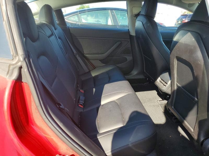 2018 TESLA MODEL 3 10