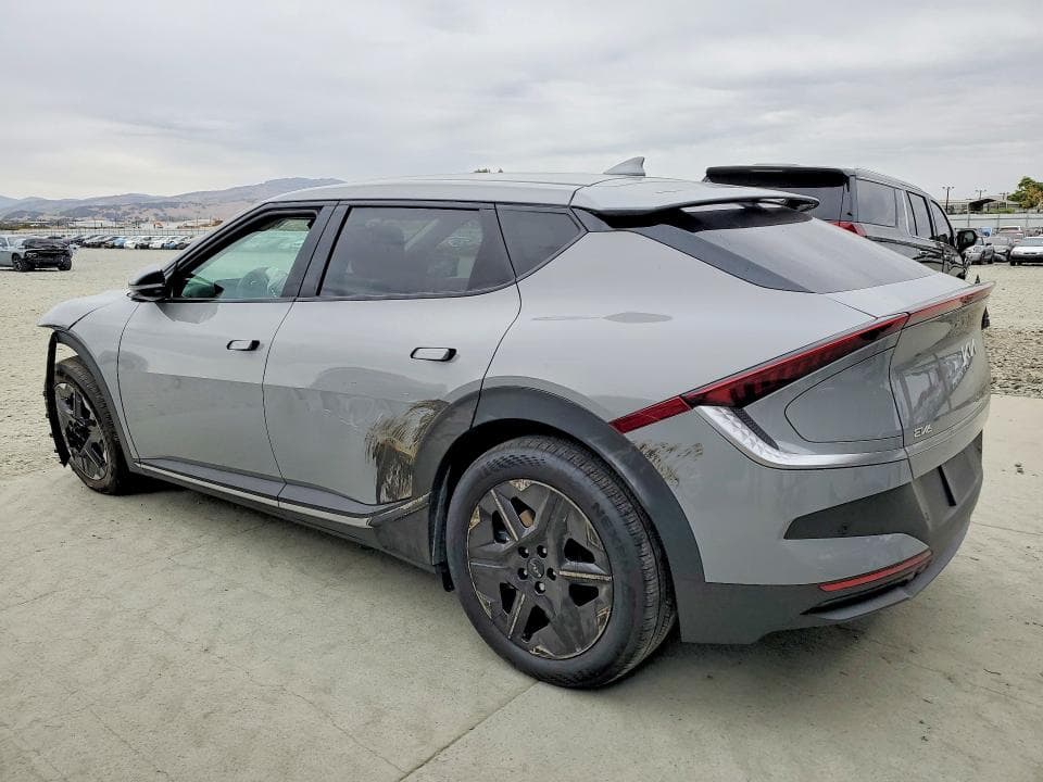 2025 KIA EV6 LIGHT LONG RANGE 2
