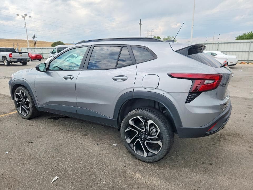 2024 CHEVROLET TRAX 2RS 2