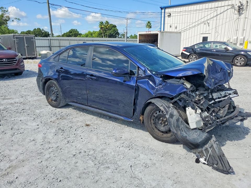 2021 TOYOTA COROLLA LE 4