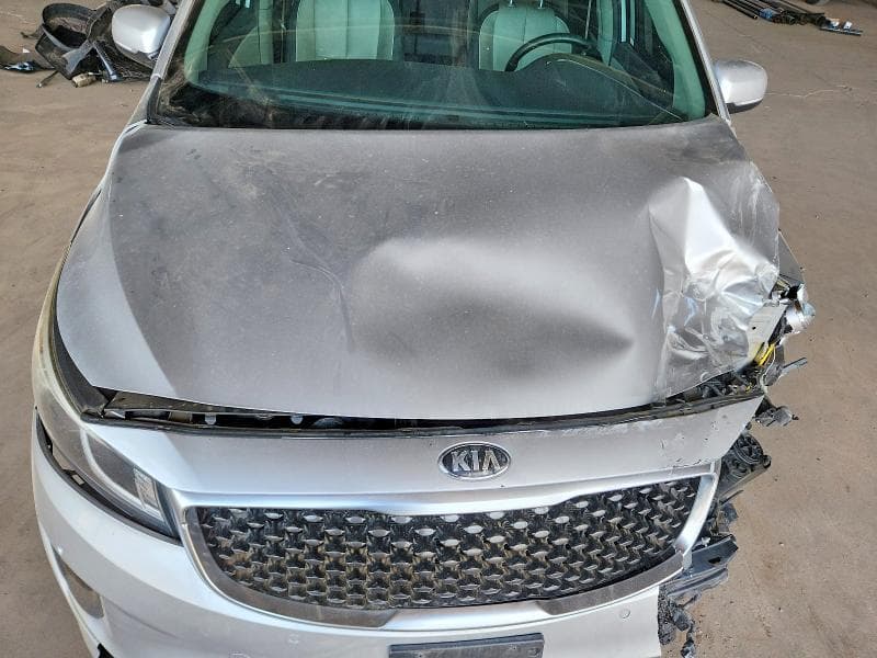 2017 KIA SEDONA LX 12