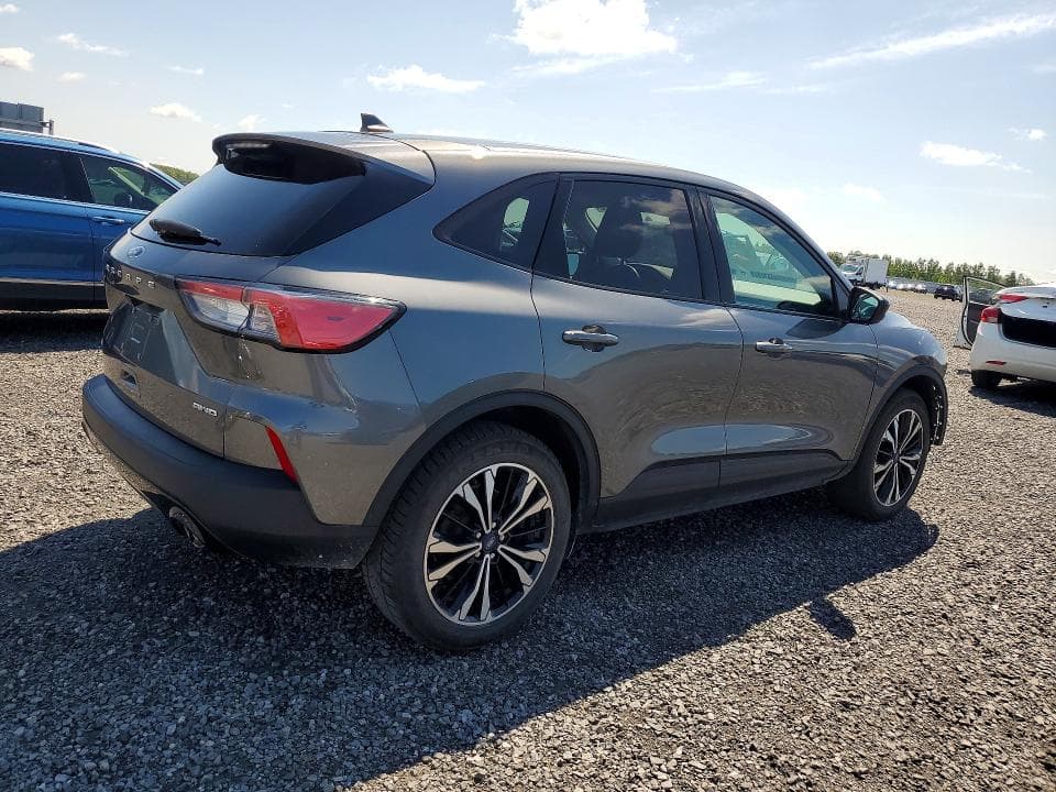 2022 FORD ESCAPE SE 3