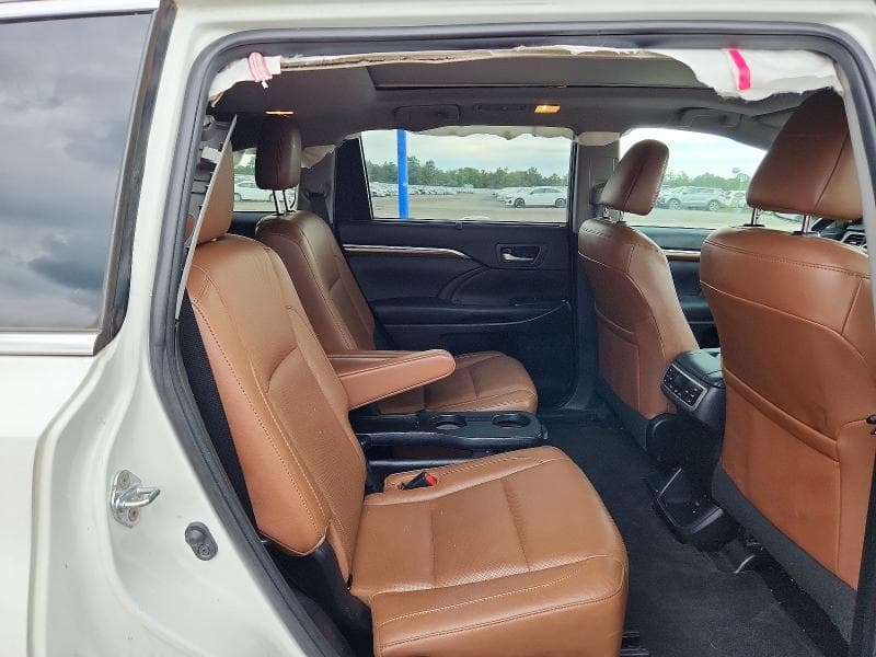 2019 TOYOTA HIGHLANDER LIMITED PLATINUM 11
