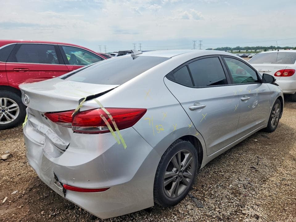 2017 HYUNDAI ELANTRA SE 3