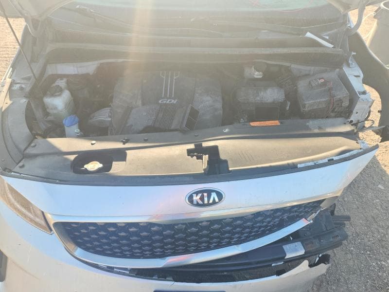 2017 KIA SEDONA LX 12