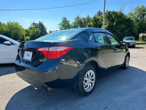 2019 TOYOTA COROLLA LE 3
