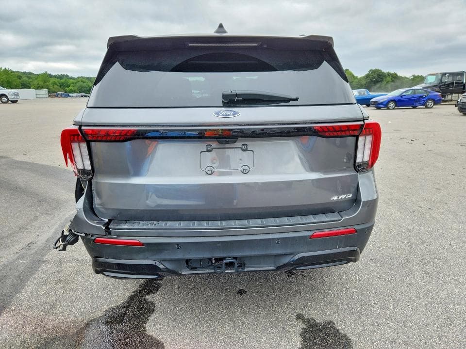 2026 FORD EXPLORER ST-LINE 6