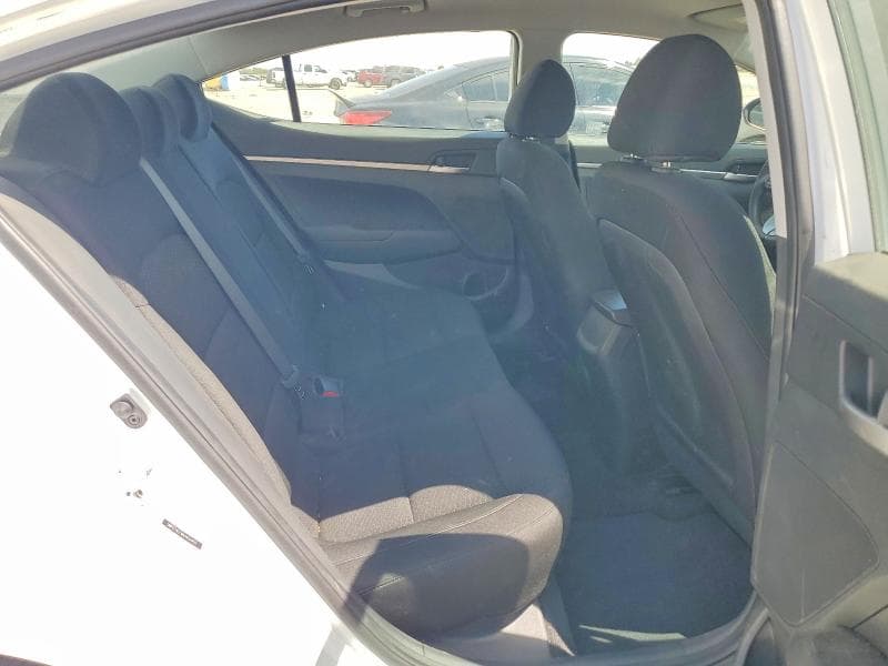 2019 HYUNDAI ELANTRA SE 10