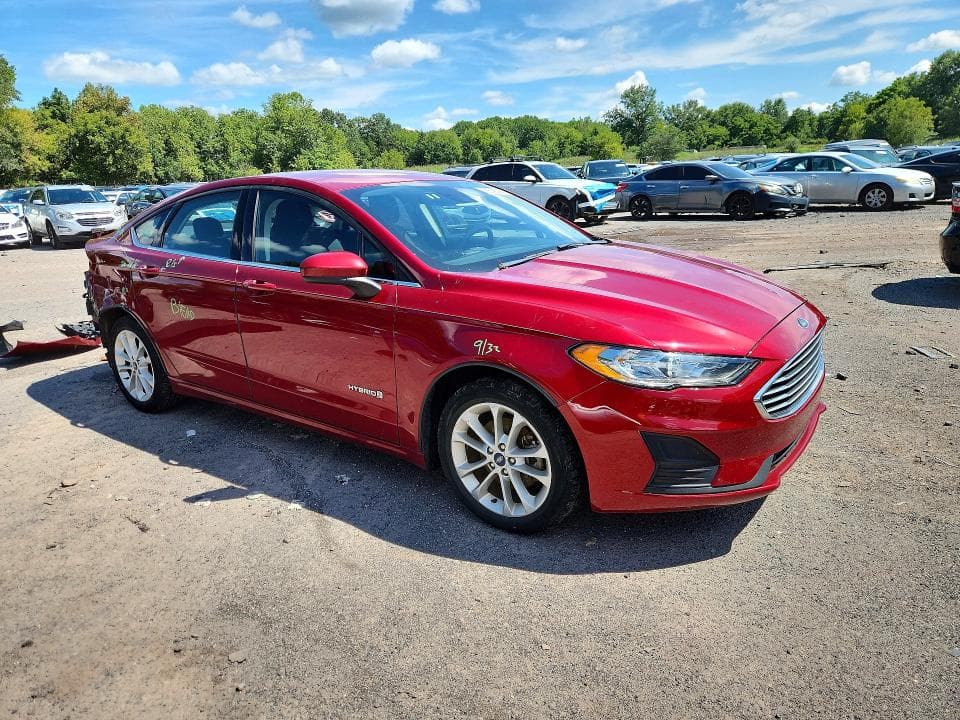 2019 FORD FUSION SE 4