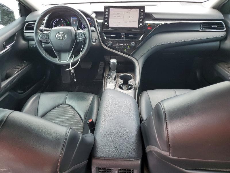 2022 TOYOTA CAMRY SE 8