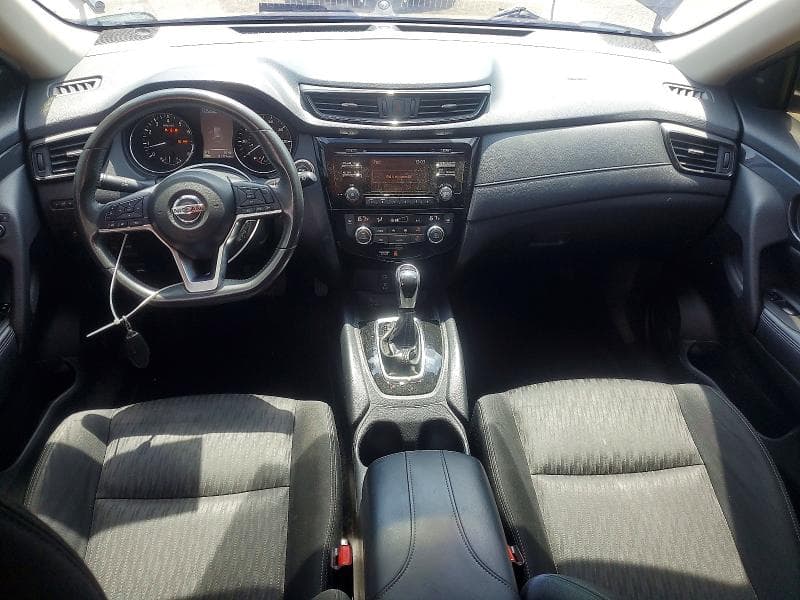 2017 NISSAN ROGUE SV 8