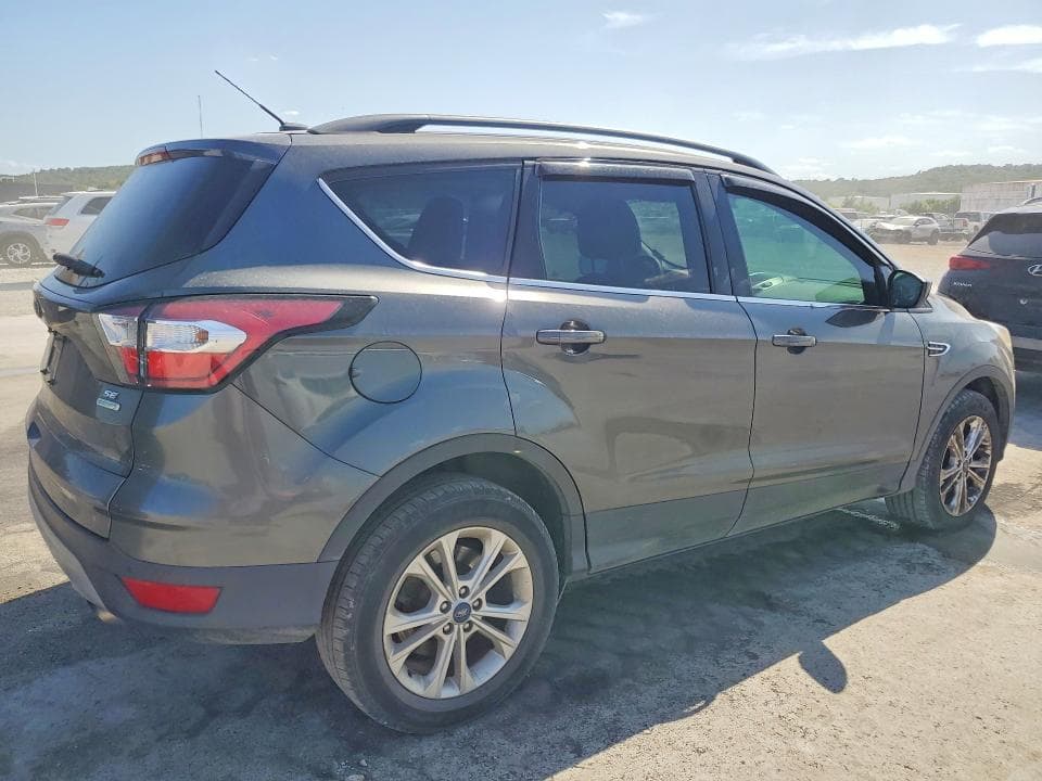 2017 FORD ESCAPE SE 3