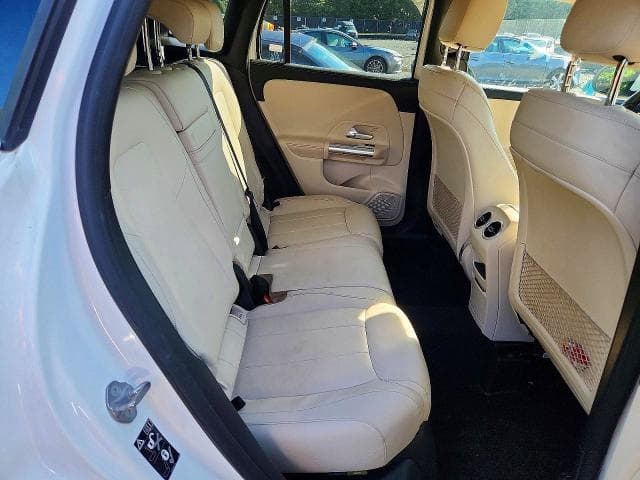 2021 MERCEDES-BENZ GLA 250 4MATIC 11
