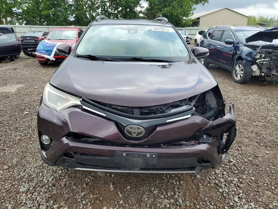 2017 TOYOTA RAV4 XLE 5