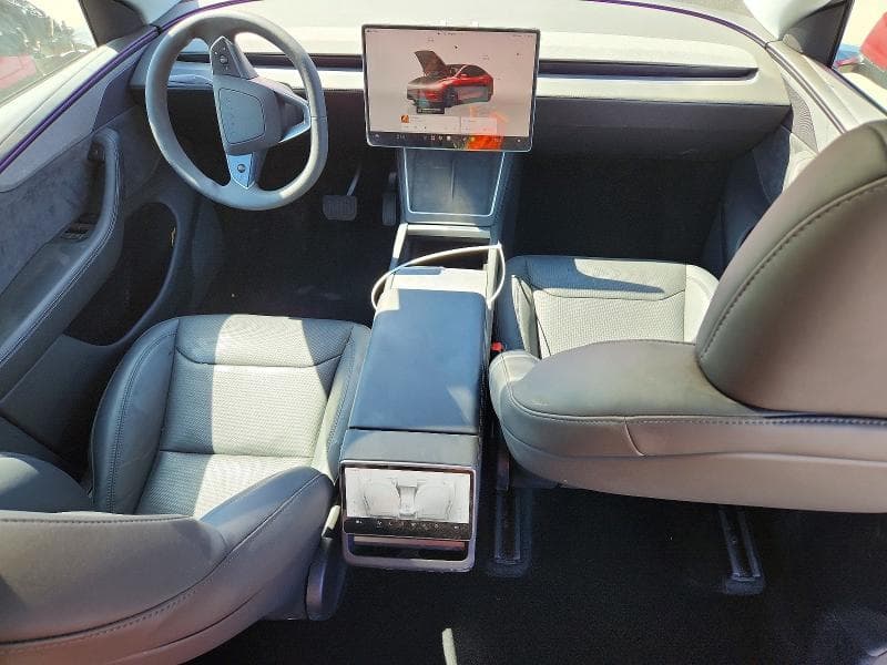 2026 TESLA MODEL Y 8