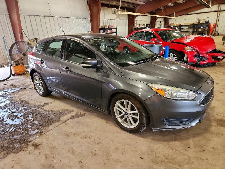 2017 FORD FOCUS SE 4