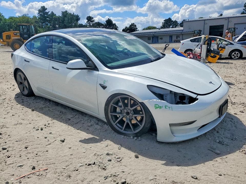2023 TESLA MODEL 3 4