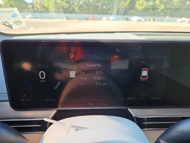 2024 GENESIS GV60 ADVANCED 9