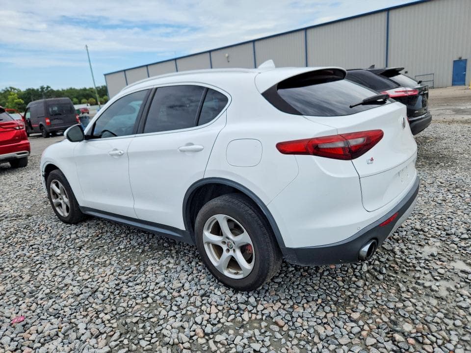 2018 ALFA ROMEO STELVIO 2