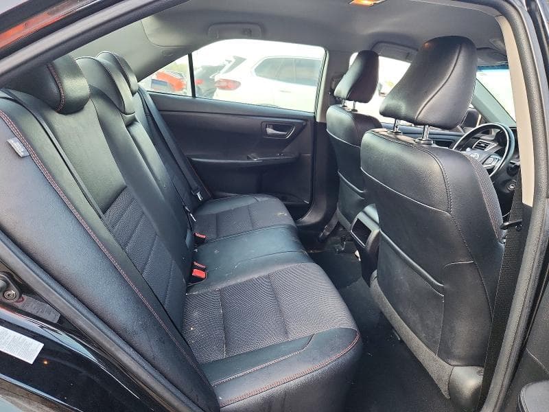2017 TOYOTA CAMRY SE 10