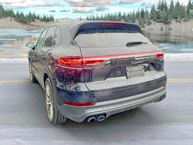 2023 PORSCHE CAYENNE BASE 3
