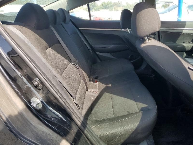 2020 HYUNDAI ELANTRA SE 10