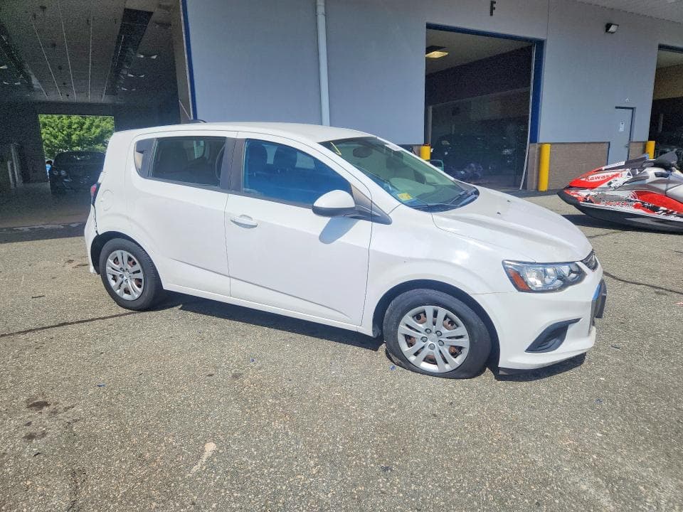 2017 CHEVROLET SONIC 4