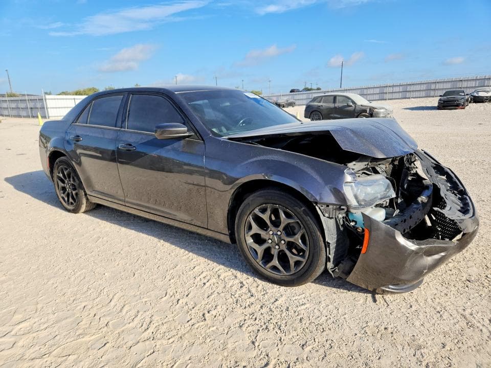 2019 CHRYSLER 300 S 4