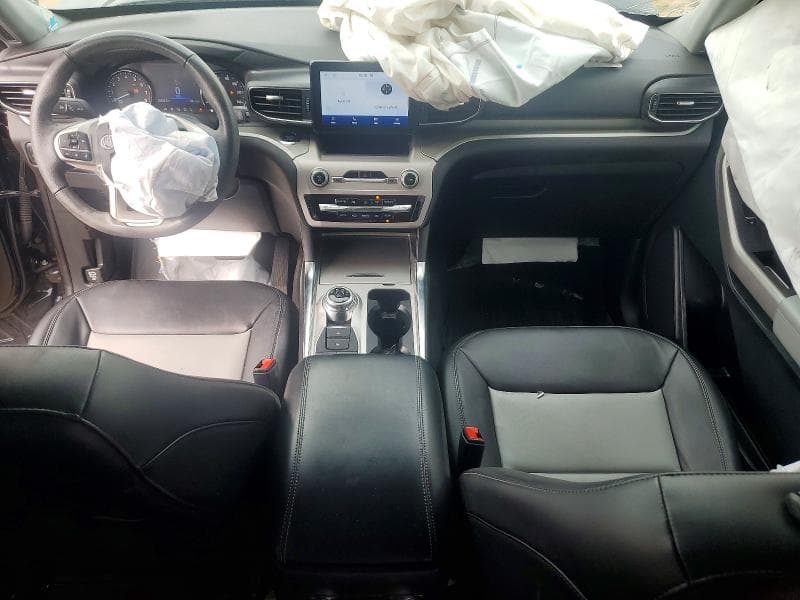 2024 FORD EXPLORER XLT 8