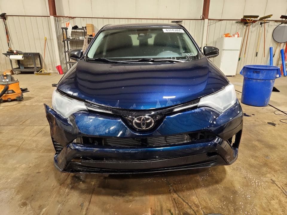 2018 TOYOTA RAV4 LE 5