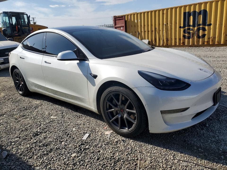 2022 TESLA MDL S STD 4