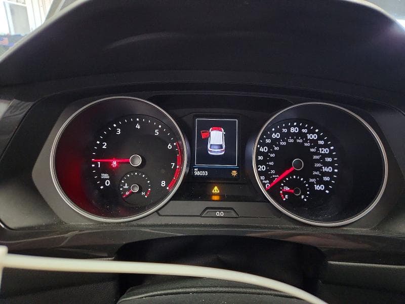 2018 VOLKSWAGEN TIGUAN S 9
