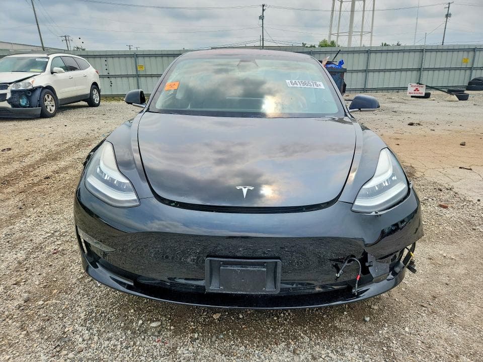 2018 TESLA MODEL 3 5