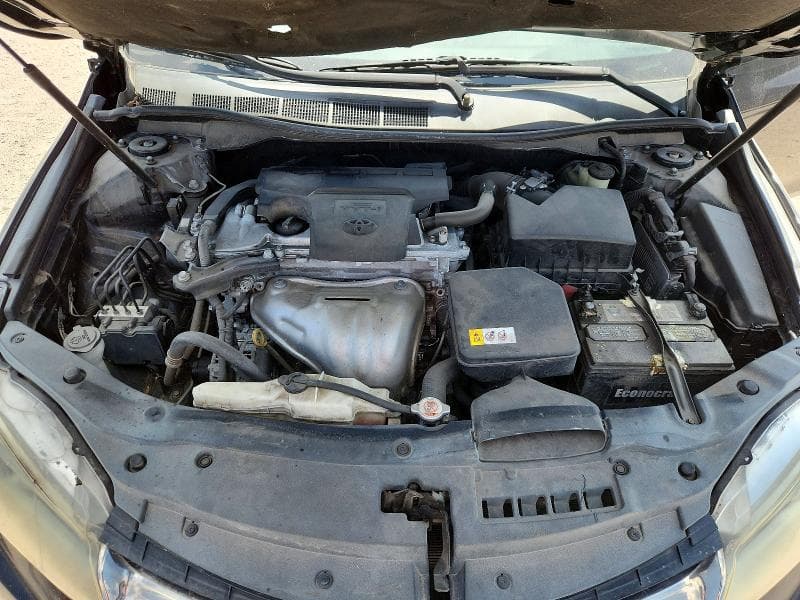 2017 TOYOTA CAMRY SE 11