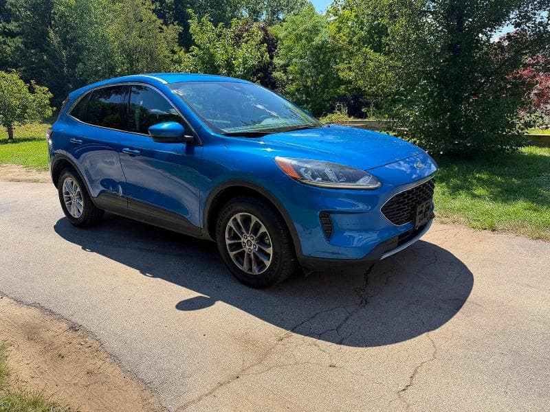 2020 FORD ESCAPE SE - 1