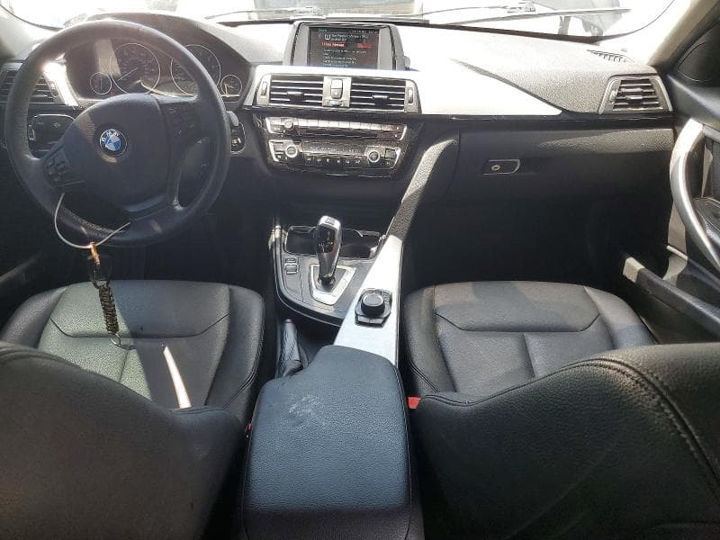 2018 BMW 320 XI 8