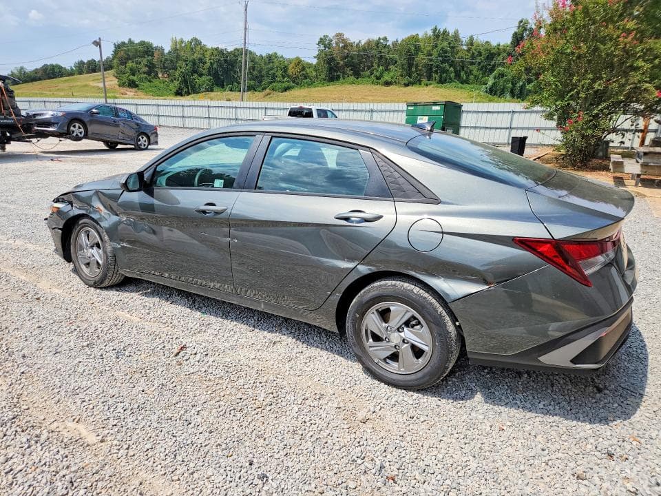 2025 HYUNDAI ELANTRA SE 2