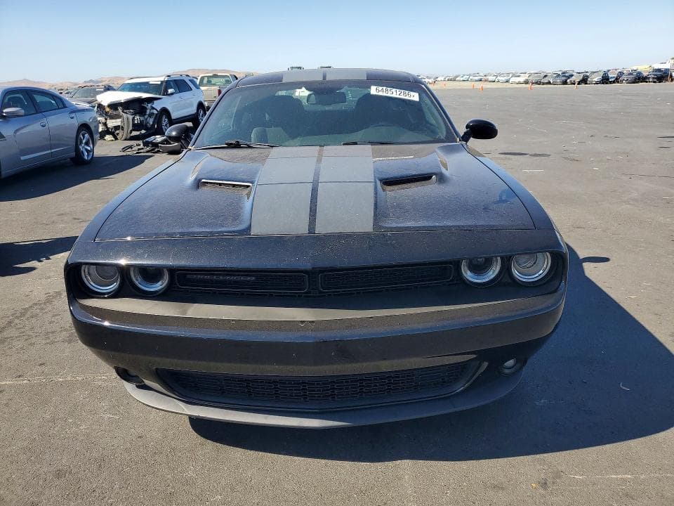 2017 DODGE CHALLENGER SXT 5