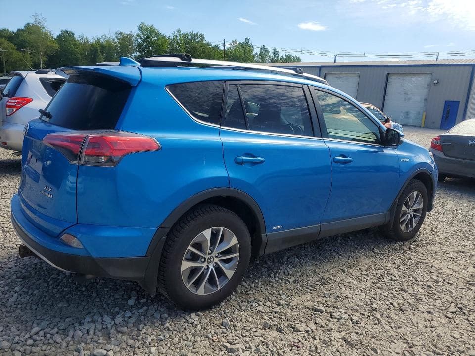 2018 TOYOTA RAV4 HYBRID XLE 3