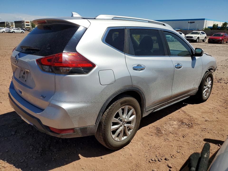 2017 NISSAN ROGUE SV 3