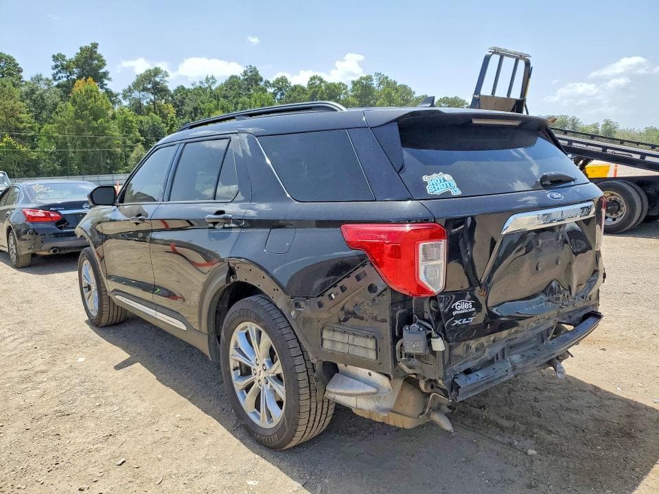 2022 FORD EXPLORER XLT 2