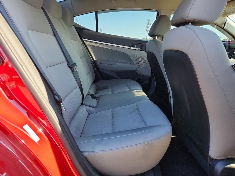 2020 HYUNDAI ELANTRA SE 10