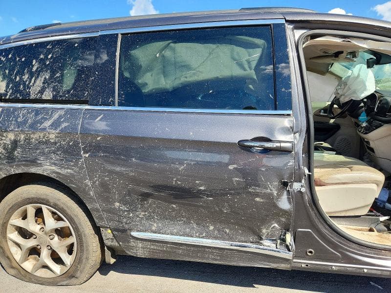 2017 CHRYSLER PACIFICA TOURING L 11