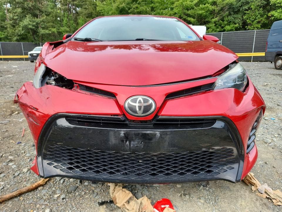 2017 TOYOTA COROLLA SE 5