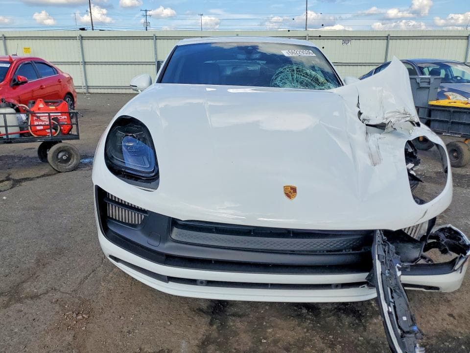 2026 PORSCHE MACAN GTS 5