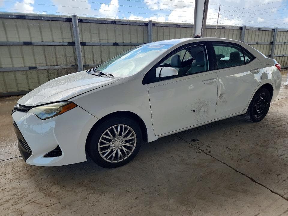 2019 TOYOTA COROLLA LE - 1