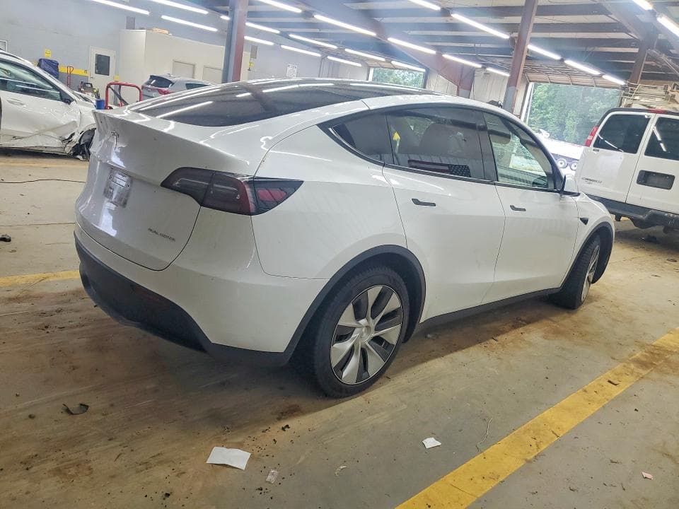 2023 TESLA MODEL Y 3