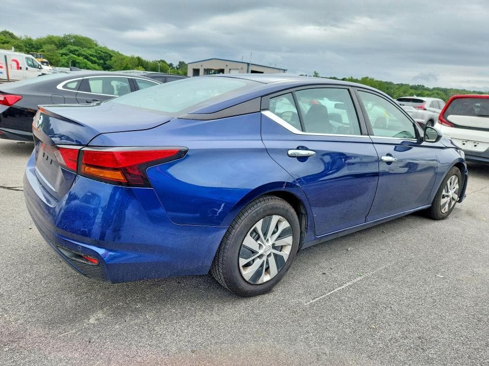 2022 NISSAN ALTIMA S 3
