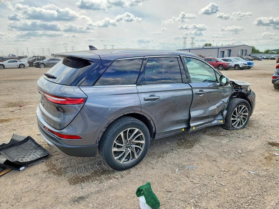 2021 LINCOLN CORSAIR 3