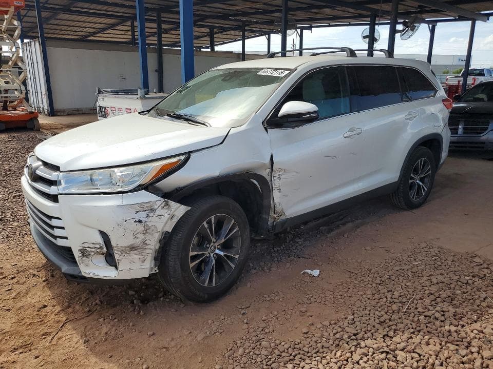 2019 TOYOTA HIGHLANDER LE - 1